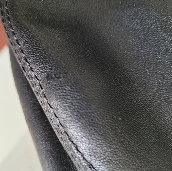 MICHAEL KORS black leather with edgy stud details hobo cross over - Picture 10 of 16
